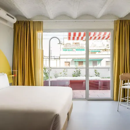 Hotel Bypillow Flamant