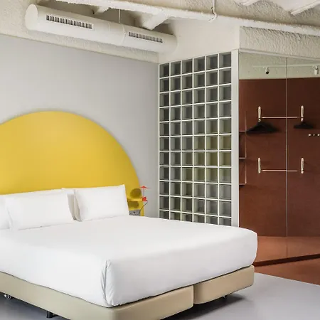 Hotel Bypillow Flamant Barcelona