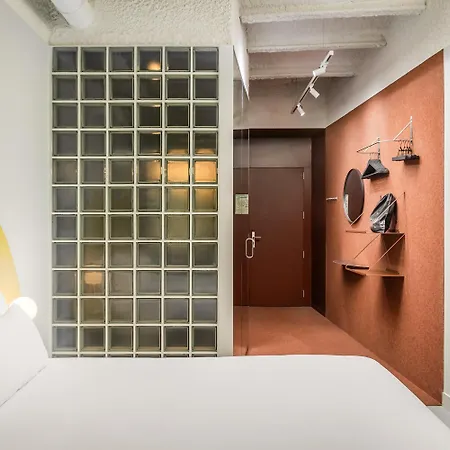 Bypillow Flamant 3* Barcelona
