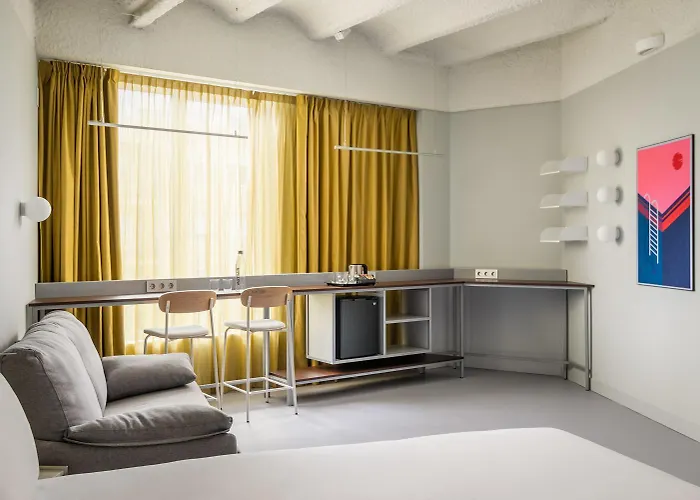 Hotel Bypillow Flamant Barcelona
