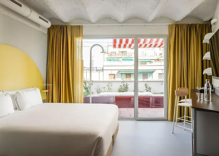 Hotel Bypillow Flamant