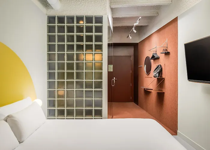 Bypillow Flamant 3* Barcelona
